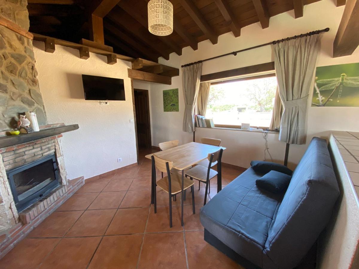 Eco-Lodge En La Reserva Privada Campanarios De Azaba - Proyecto De Conservacion Espeja Exterior foto